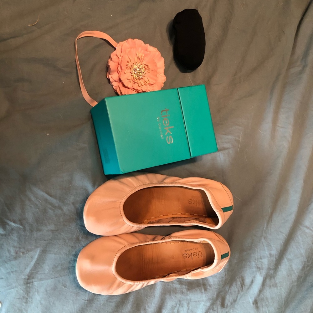 Tieks Ballerina Pink Flats 38 with box, bag & bow
